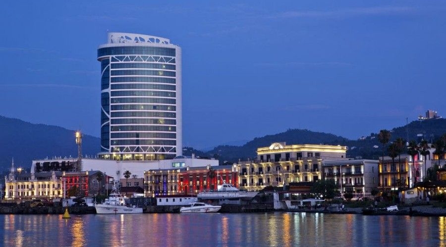 YILBAŞI ÖZEL UÇAKLI BATUM 5*GRAND BELLAGİO HOTEL