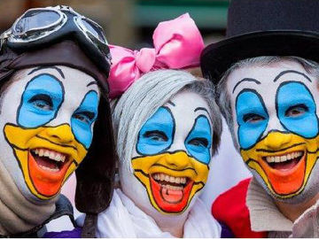 SAKIZ ADASI MOSTRA KARNAVALI TURU