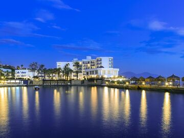 YILBAŞI KUŞADASI 5*LE BLEU HOTEL & RESORT (1 GECE)