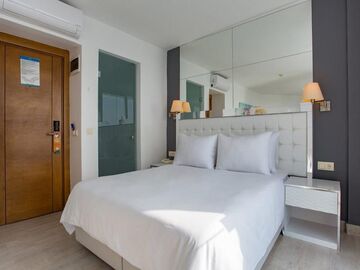 YILBAŞI KUŞADASI 5*LE BLEU HOTEL & RESORT (1 GECE)