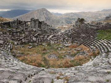 LAVANTA BAHÇELERİ SALDA GÖLÜ TURU