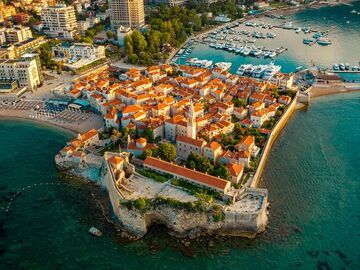 UÇAKLI VİZESİZ BUDVA NOEL PAZARLARI TURU