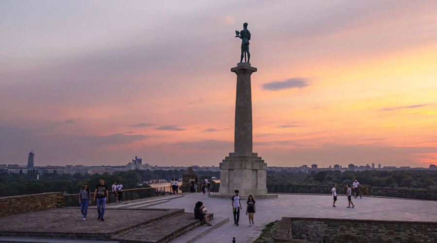 UÇAKLI VİZESİZ BELGRAD NOEL PAZARLARI TURU