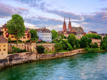 TREN VE TELEFERİK EŞLİĞİNDE ALP DAĞLARI`NA YOLCULUK (RAMAZAN BAYRAMI)