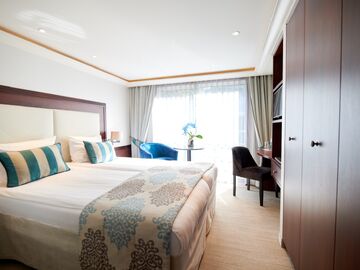 REN NEHRİ`NDE NOEL PAZARLARI (SAKİN TUR)