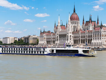 REN NEHRİ`NDE NOEL PAZARLARI (SAKİN TUR)