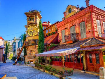 UÇAKLI TİFLİS BATUM BORJOMİ KARS TURU